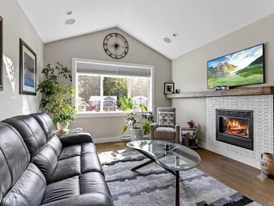 513 Martina Way - 4