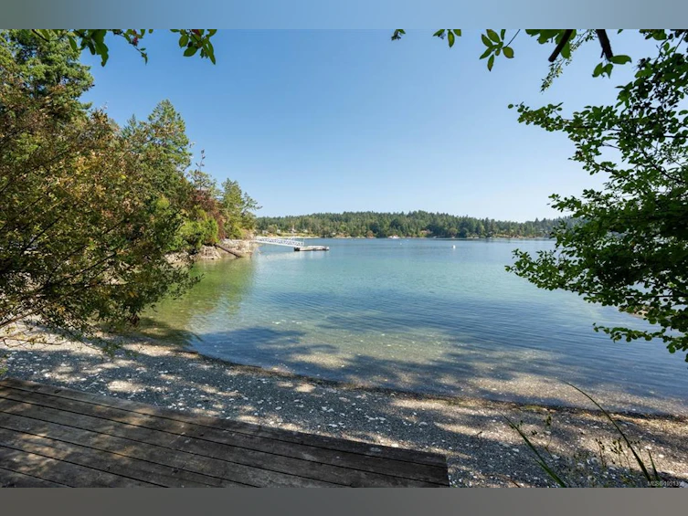 389 Moses Point Road, North Saanich, BC, V8L 5L9 - 38
