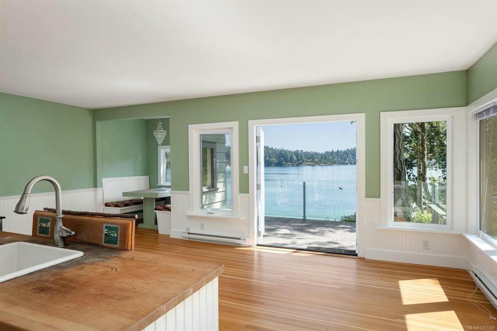 389 Moses Point Road, North Saanich, BC, V8L 5L9 - 10