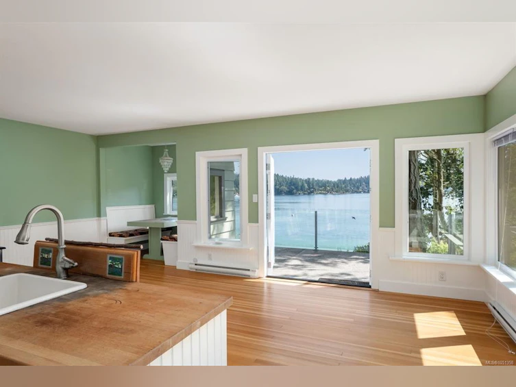 389 Moses Point Road, North Saanich, BC, V8L 5L9 - 10