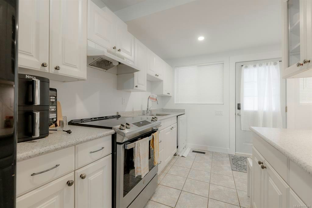 15 Fourth Street, Nanaimo, BC, V9R 1S6 - 13