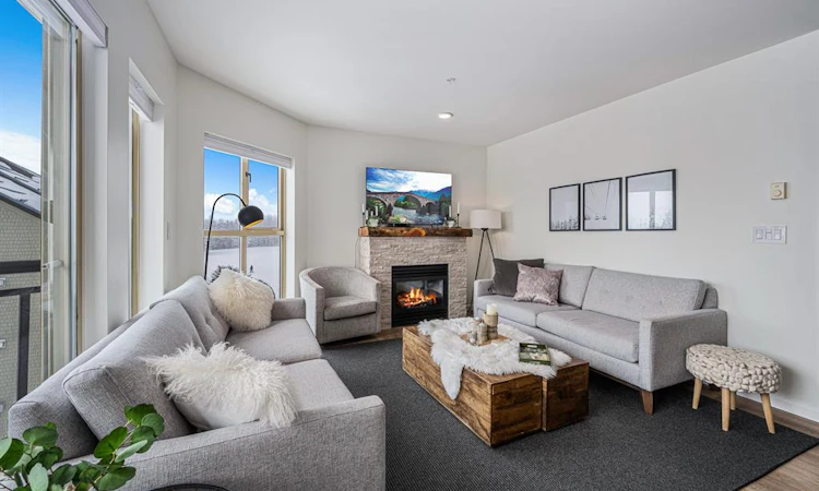 303-1280 Alpine Road