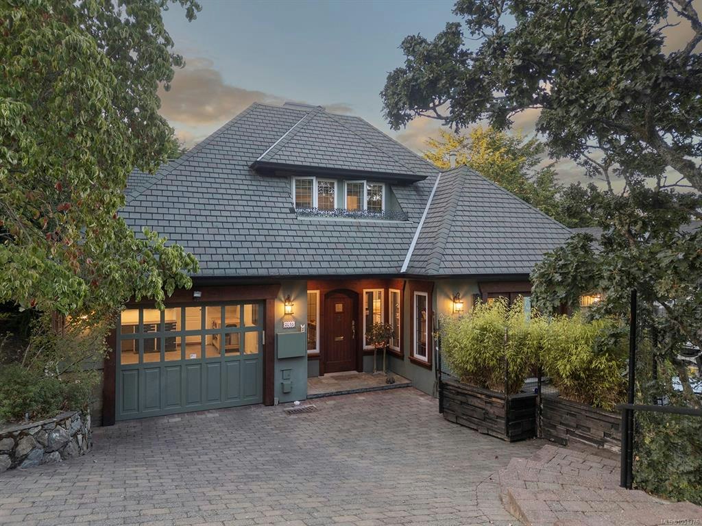2018 Romney Road, Victoria, BC, V8S 4J7