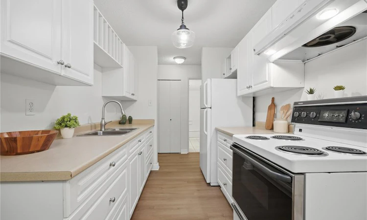 411-909 Pembroke Street