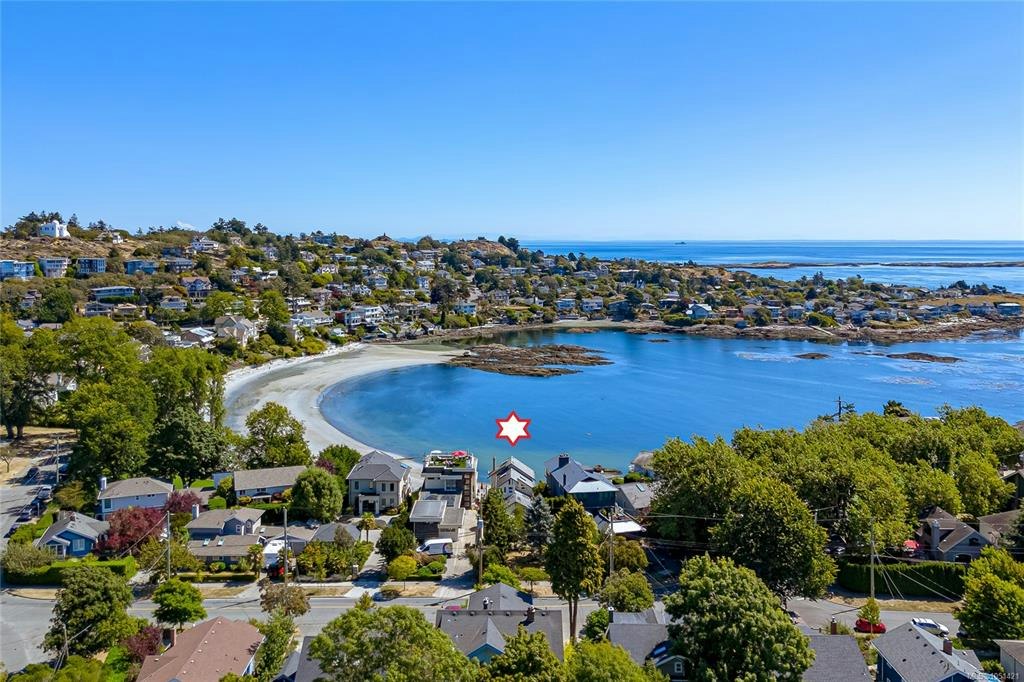 157 Robertson Street, Victoria, BC, V8S 3X3