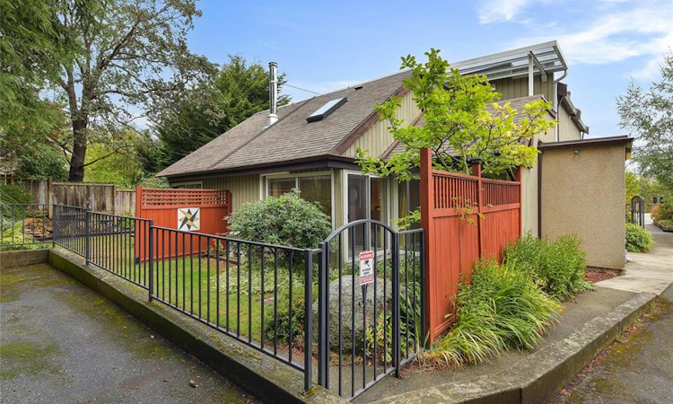 2310 Fernwood Road