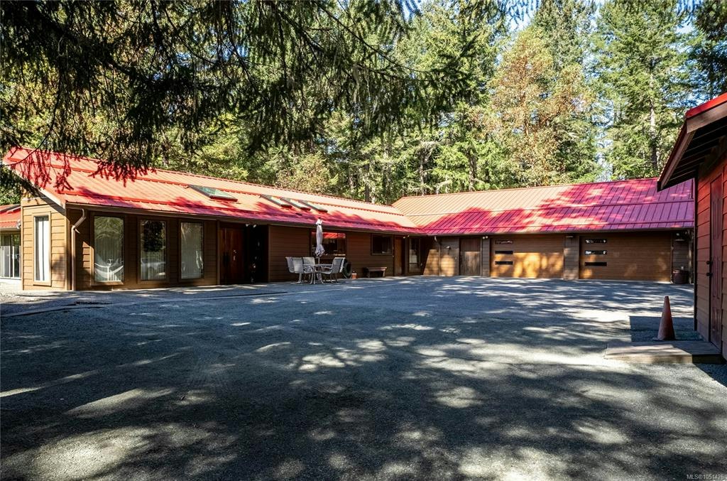 1698 Millstream Road, Highlands, BC, V9B 6E7