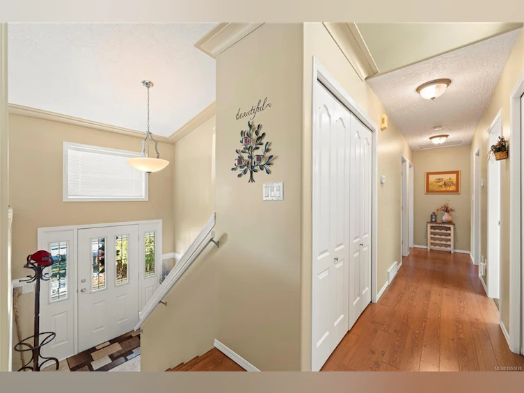 1241 Mckinley Road, Ladysmith, BC, V9G 1R2 - 5