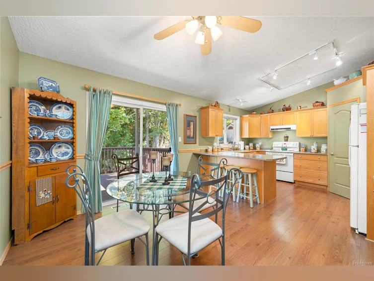 1241 Mckinley Road, Ladysmith, BC, V9G 1R2 - 13