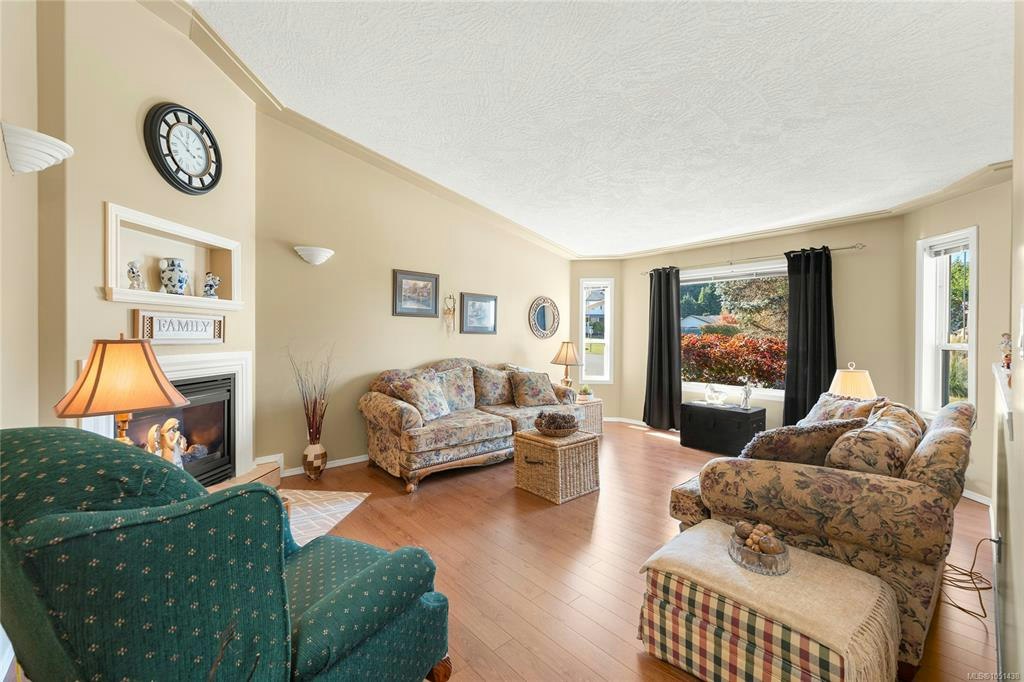 1241 Mckinley Road, Ladysmith, BC, V9G 1R2 - 6