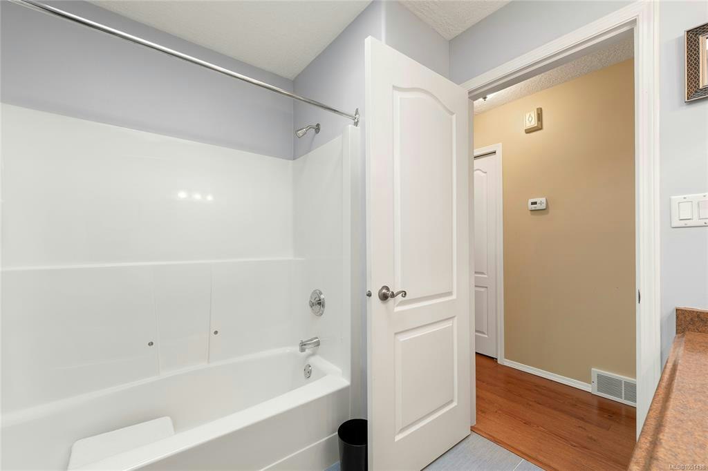 1241 Mckinley Road, Ladysmith, BC, V9G 1R2 - 38