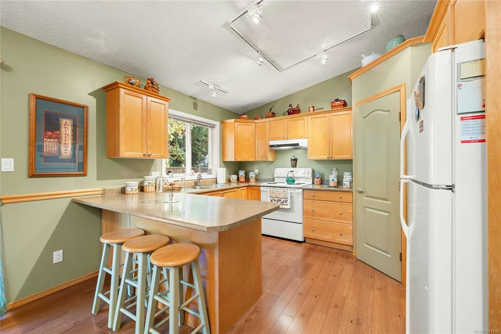 1241 Mckinley Road, Ladysmith, BC, V9G 1R2 - 14
