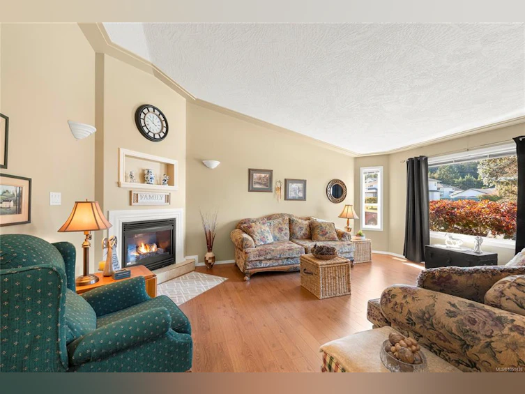 1241 Mckinley Road, Ladysmith, BC, V9G 1R2 - 7