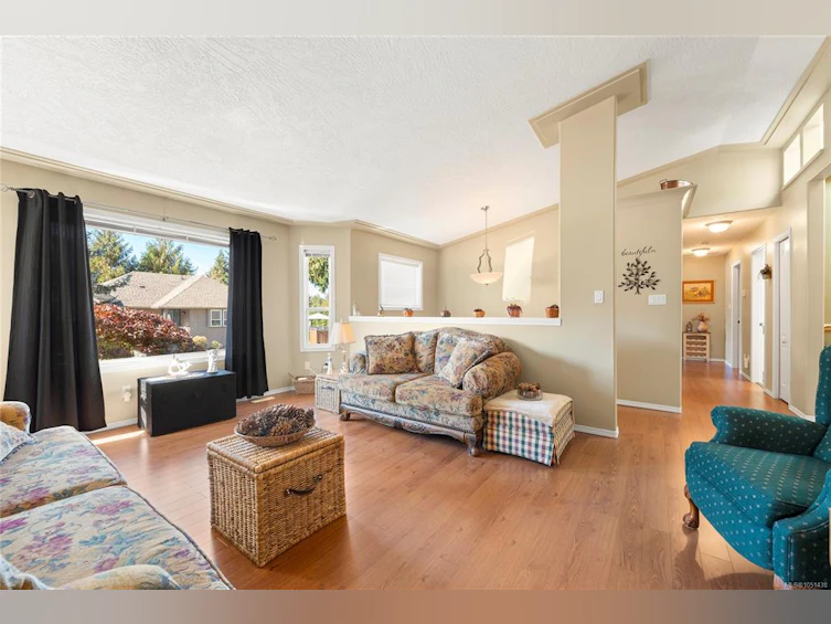 1241 Mckinley Road, Ladysmith, BC, V9G 1R2 - 8
