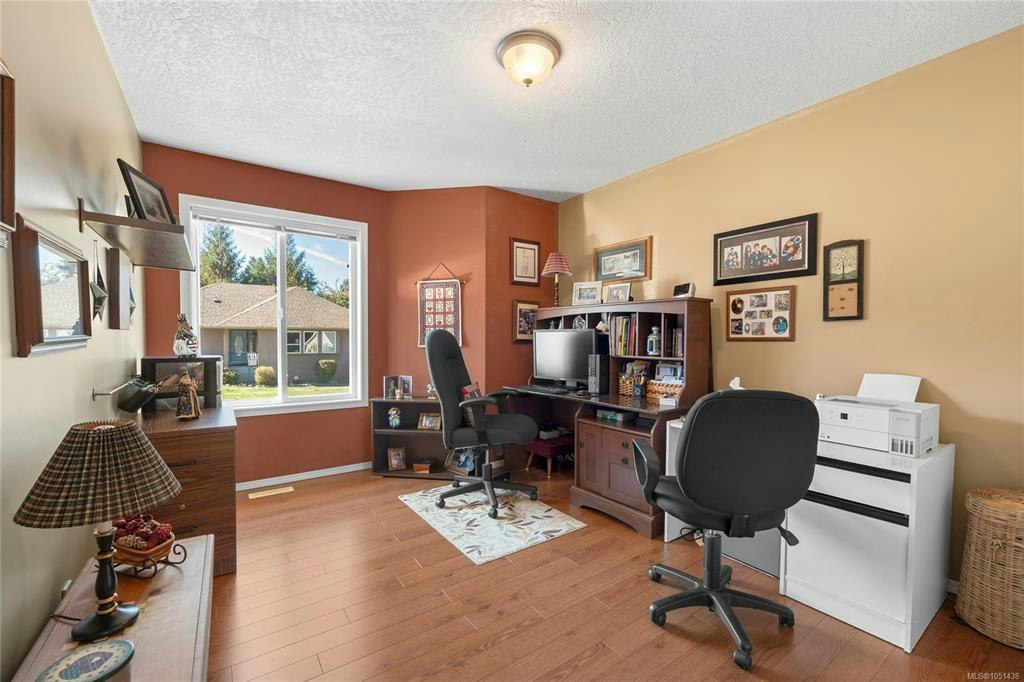 1241 Mckinley Road, Ladysmith, BC, V9G 1R2 - 34