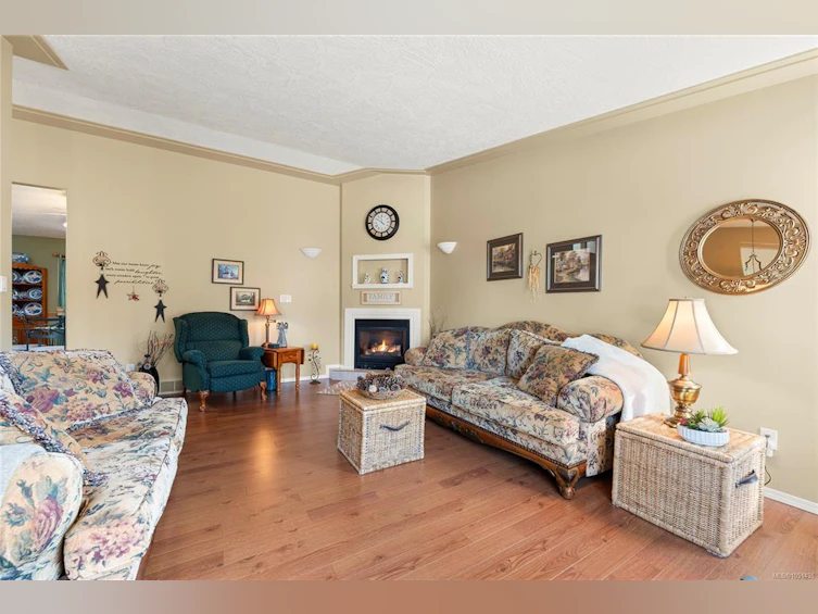 1241 Mckinley Road, Ladysmith, BC, V9G 1R2 - 9