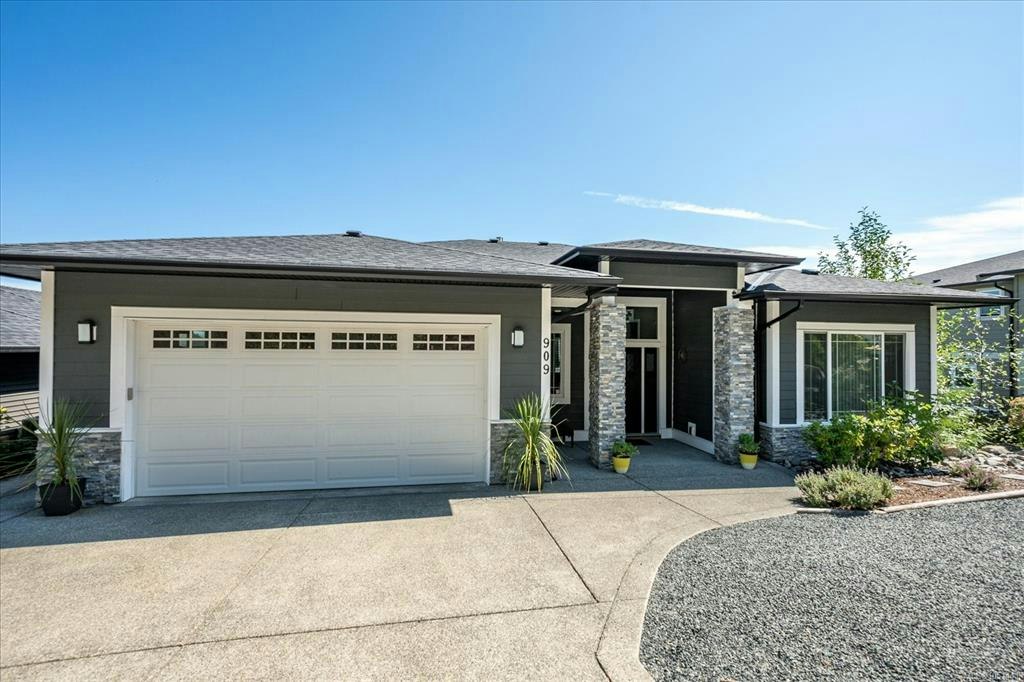 909 Hanington Road, Ladysmith, BC, V0G 0A4