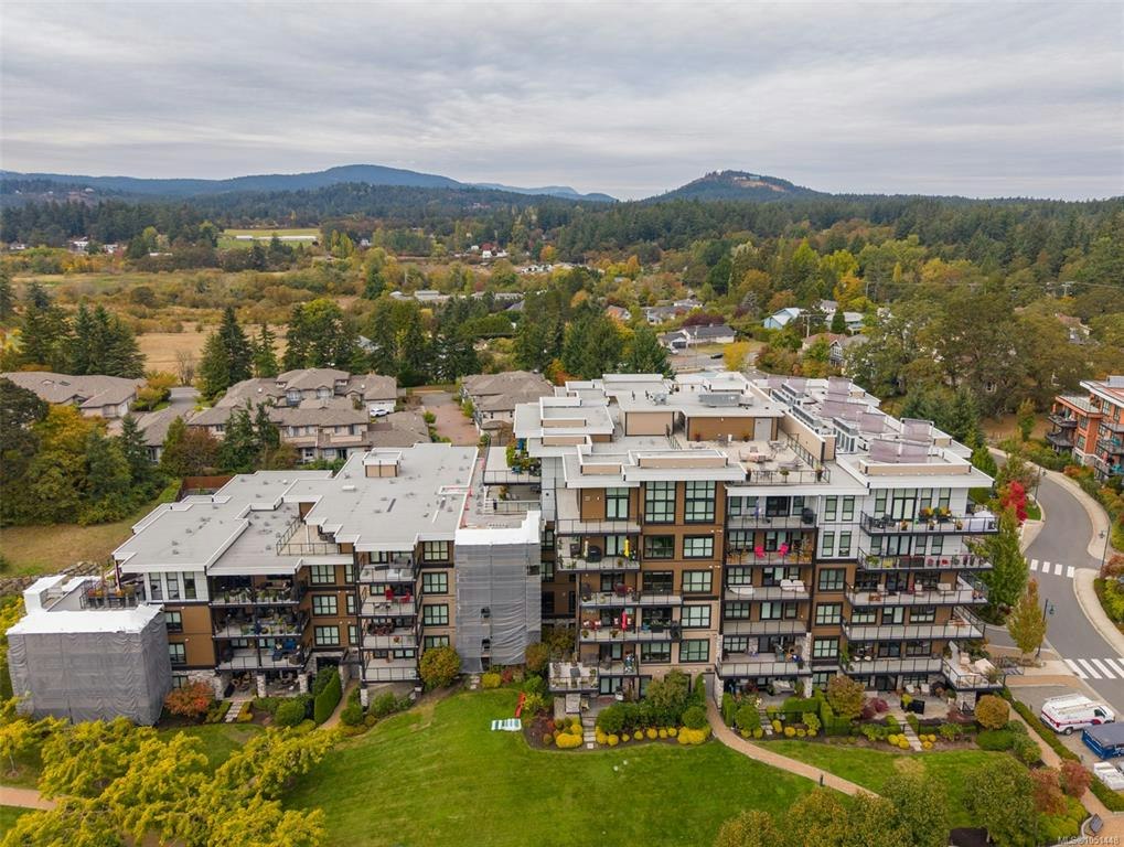 205-741 Travino Lane, Saanich, BC, V8Z 0G3 - 68