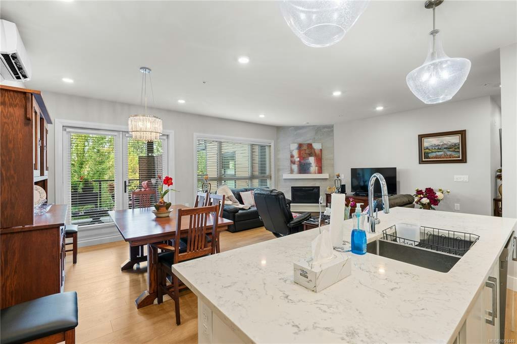 205-741 Travino Lane, Saanich, BC, V8Z 0G3 - 12