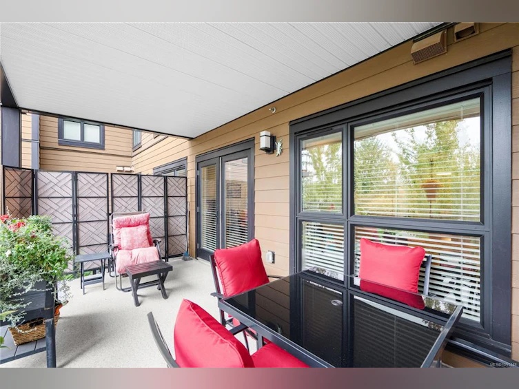 205-741 Travino Lane, Saanich, BC, V8Z 0G3 - 19