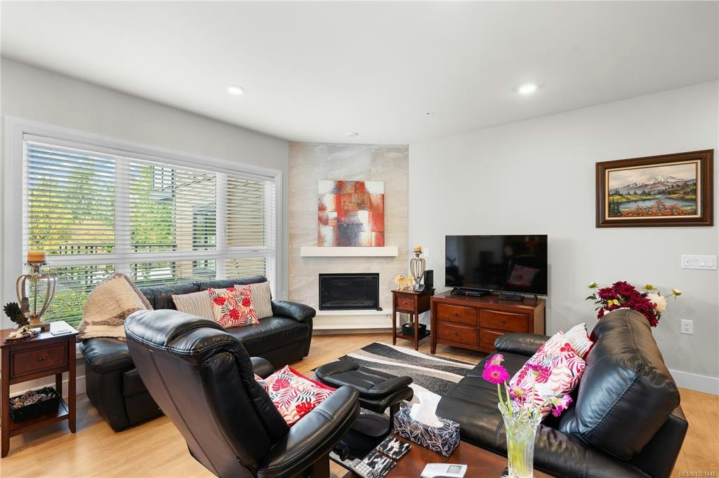 205-741 Travino Lane, Saanich, BC, V8Z 0G3 - 4