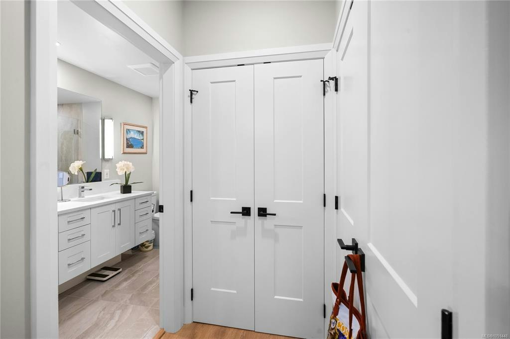 205-741 Travino Lane, Saanich, BC, V8Z 0G3 - 25