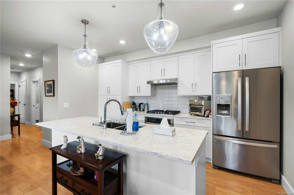 205-741 Travino Lane, Saanich, BC, V8Z 0G3 - 10