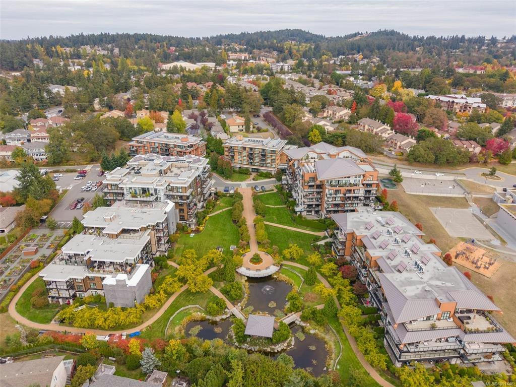 205-741 Travino Lane, Saanich, BC, V8Z 0G3 - 2