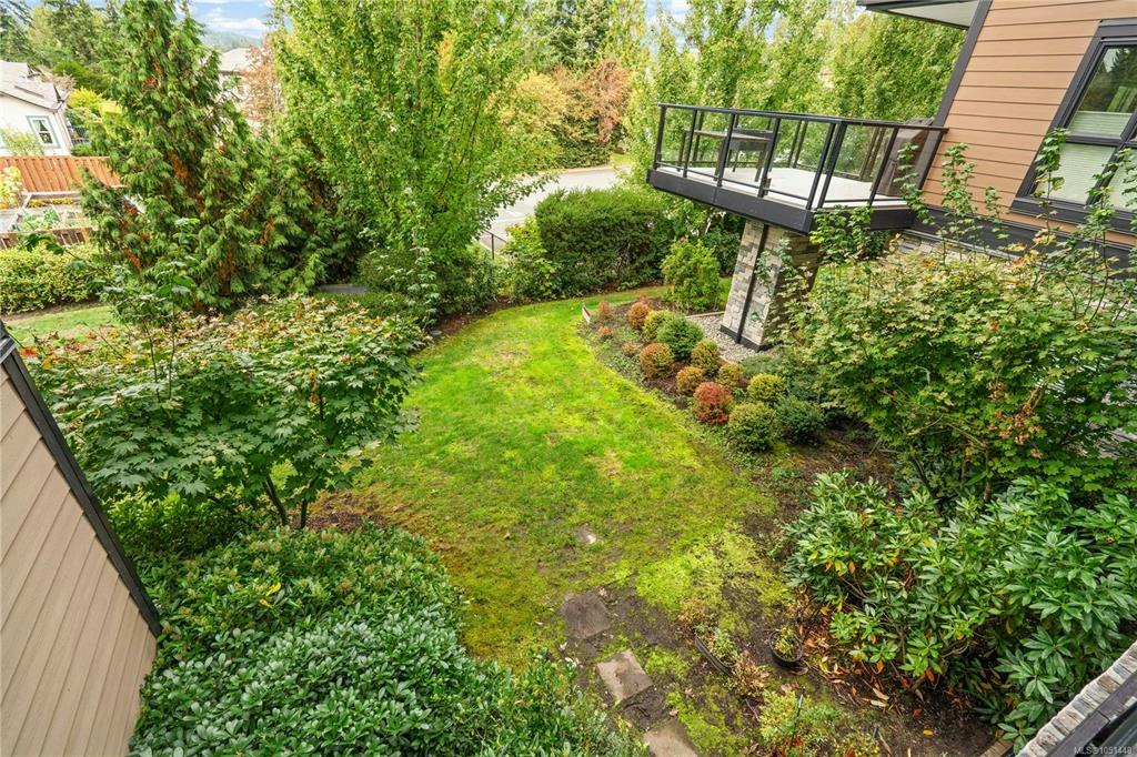 205-741 Travino Lane, Saanich, BC, V8Z 0G3 - 21