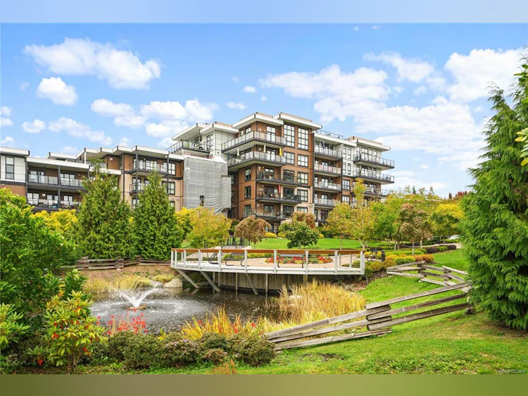 205-741 Travino Lane, Saanich, BC, V8Z 0G3