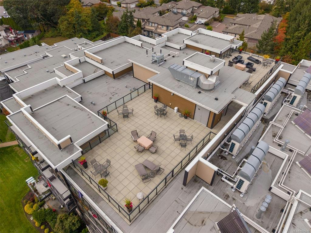 205-741 Travino Lane, Saanich, BC, V8Z 0G3 - 36