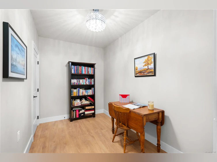205-741 Travino Lane, Saanich, BC, V8Z 0G3 - 31