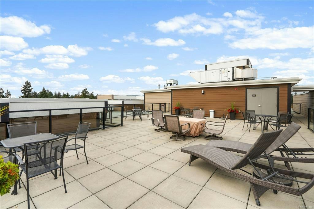 205-741 Travino Lane, Saanich, BC, V8Z 0G3 - 38
