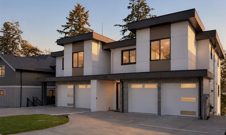 2119 Kingbird Drive