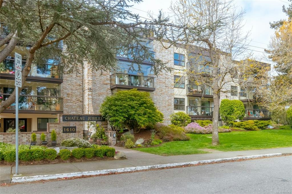 205-1610 Jubilee Avenue, Victoria, BC, V8R 6P3