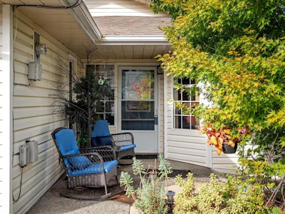 555 Hooper Place - 2