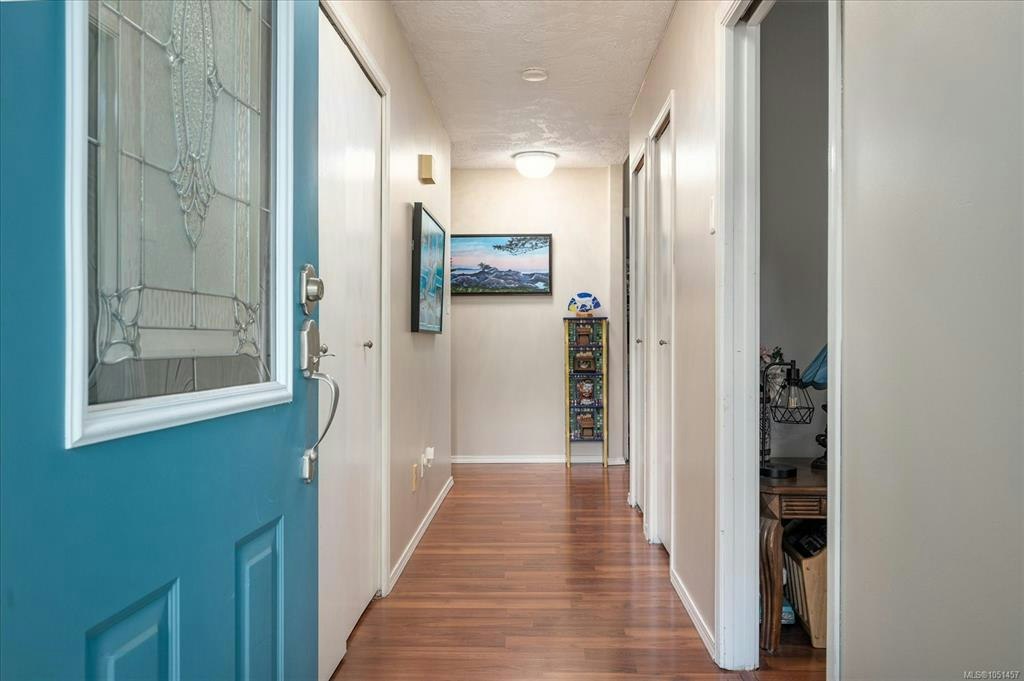 555 Hooper Place - 3