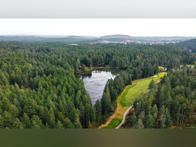 1870 Millstream Road, Highlands, BC, V9B 6E2 - 8