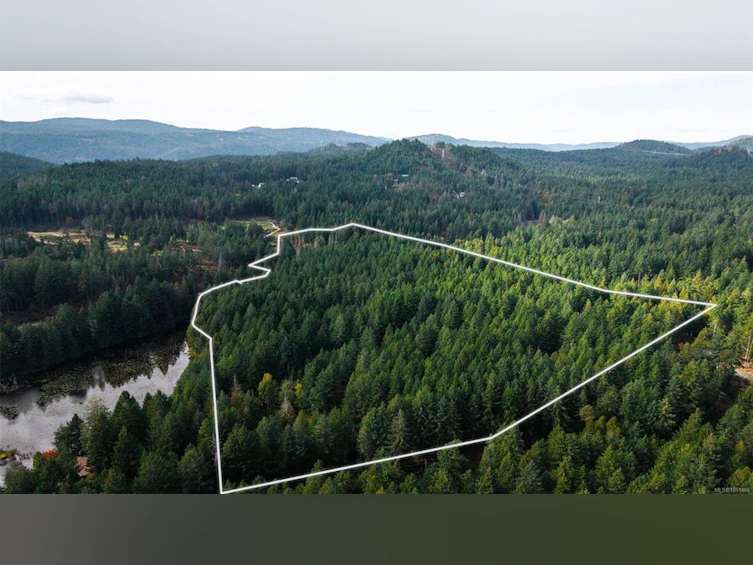 1870 Millstream Road, Highlands, BC, V9B 6E2 - 3