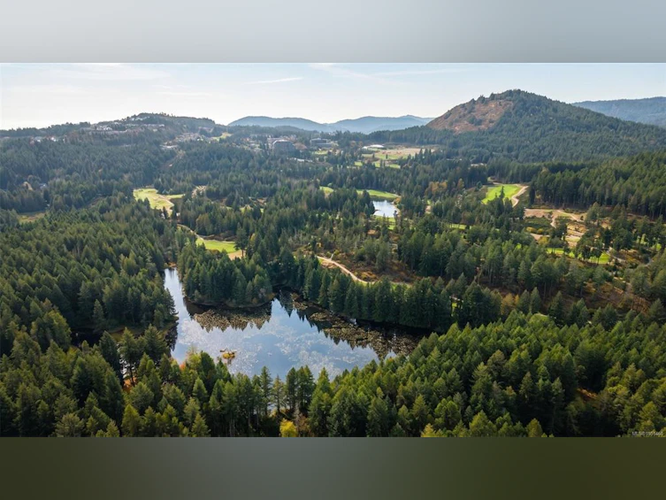 1870 Millstream Road, Highlands, BC, V9B 6E2 - 7