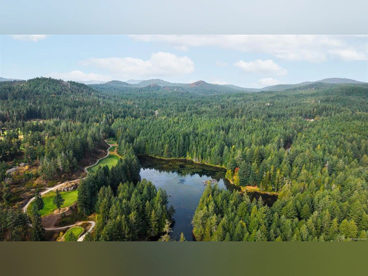 1870 Millstream Road, Highlands, BC, V9B 6E2 - 10