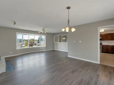531 Savary Crescent - 3