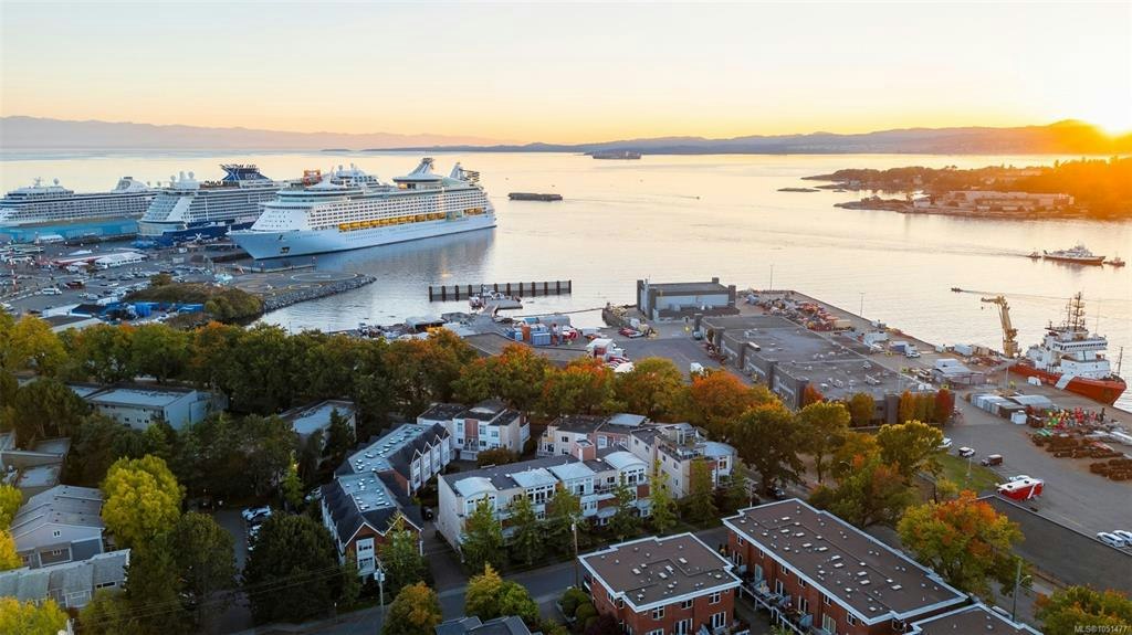 15-60 Dallas Road, Victoria, BC, V8V 1A2