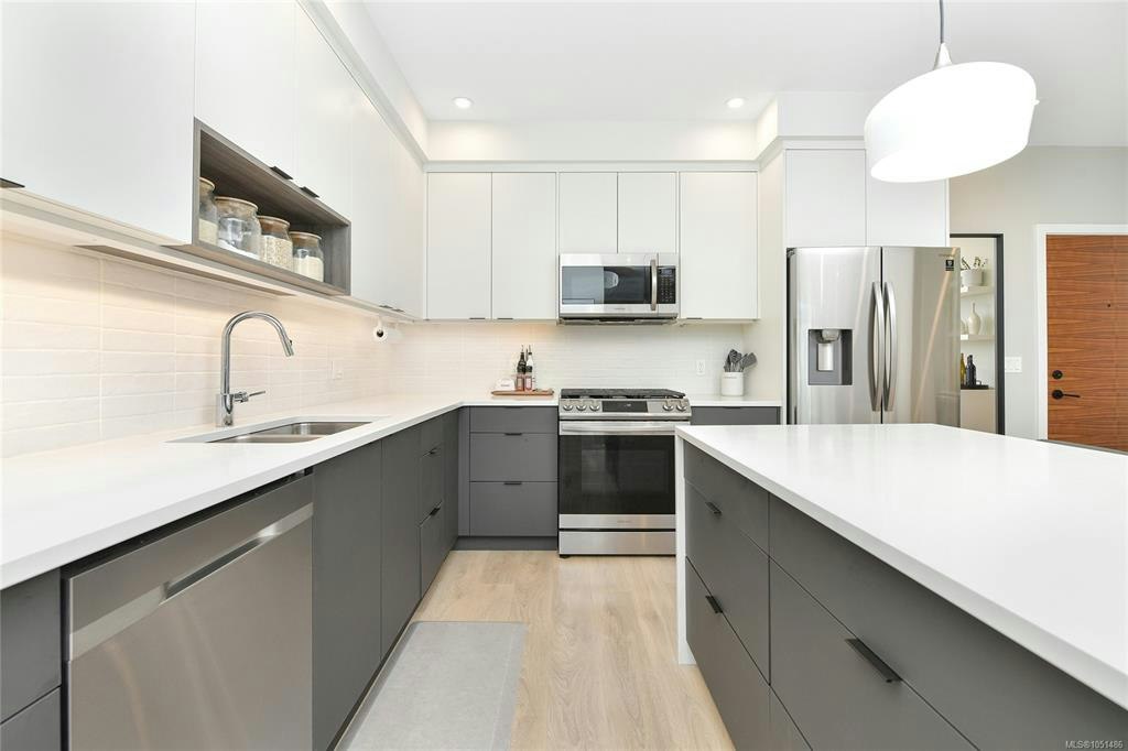 404-967 Whirlaway Crescent - 5