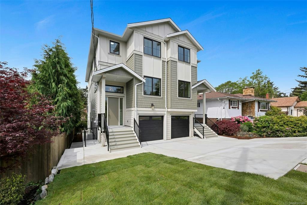 A-4016 Wiseton Street, Saanich, BC, V8Z 4M7
