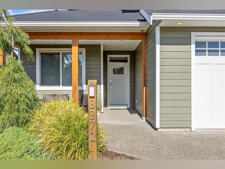 3372 Marygrove Drive, Courtenay, BC, V9N 0E7 - 2