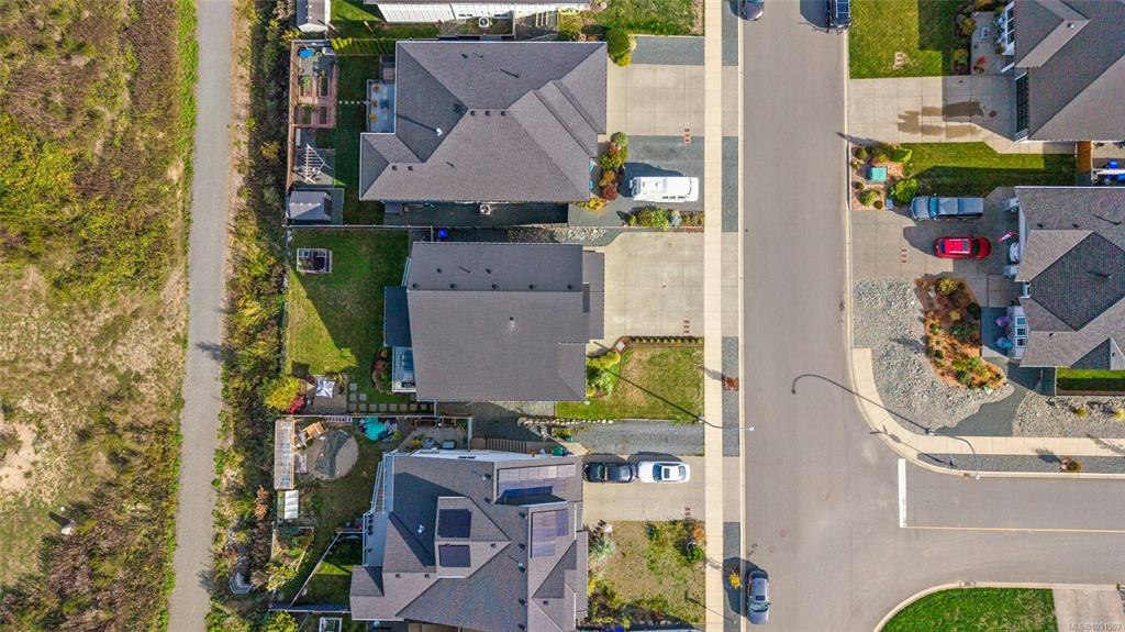 3372 Marygrove Drive, Courtenay, BC, V9N 0E7 - 33