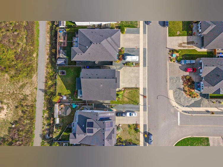 3372 Marygrove Drive, Courtenay, BC, V9N 0E7 - 33