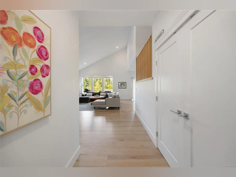 3372 Marygrove Drive, Courtenay, BC, V9N 0E7 - 4