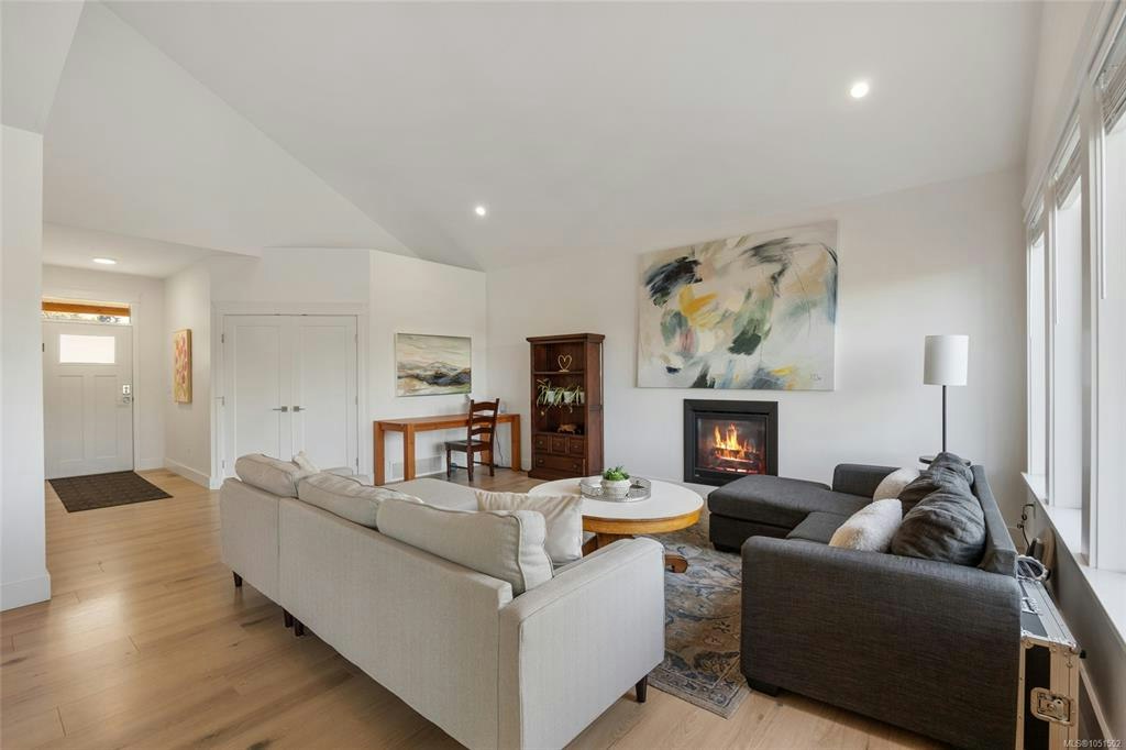 3372 Marygrove Drive, Courtenay, BC, V9N 0E7 - 9
